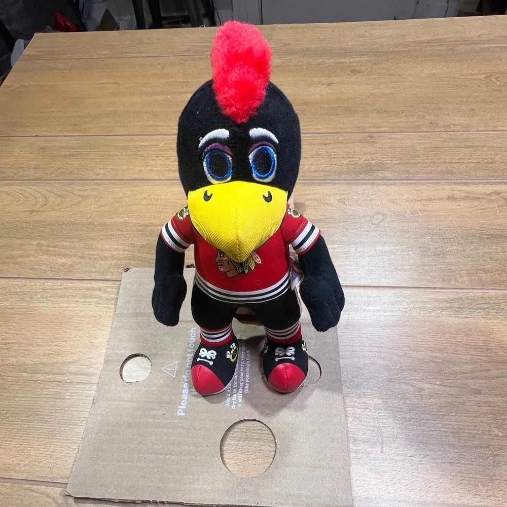 Bleacher Creatures Chicago Blackhawks Tommy Plush Mascot Doll 10 inch‎